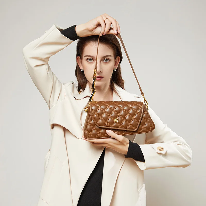 2022 new High Quality Leather Material Ladies Shoulder Bag Portable Messenger Bag Classic Fashion Luxury Design Female Bag
2022 new High Quality Leather Material Ladies Shoulder Bag Portable Messenger Bag Classic Fashion Luxury Design Female Bag