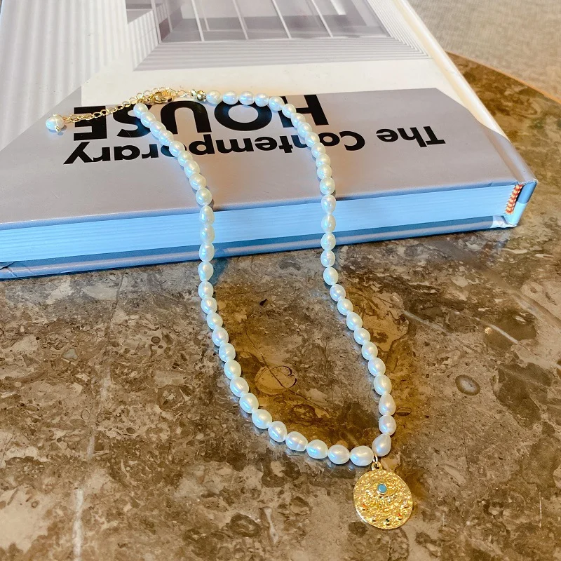 Minar Luxury Real Freshwater Pearl Chokers Necklaces for Women Brass Gold Eye Coin Blue Stone Pendant Necklaces Pendientes 2023
Minar Luxury Real Freshwater Pearl Chokers Necklaces for Women Brass Gold Eye Coin Blue Stone Pendant Necklaces Pendientes 2023