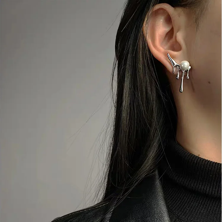 Серьги асимметричные женские с цирконом, Изящные Ювелирные украшения в Корейском стиле, простые темпераментные крутые сережки
Серьги асимметричные женские с цирконом, Изящные Ювелирные украшения в Корейском стиле, простые темпераментные крутые сережки