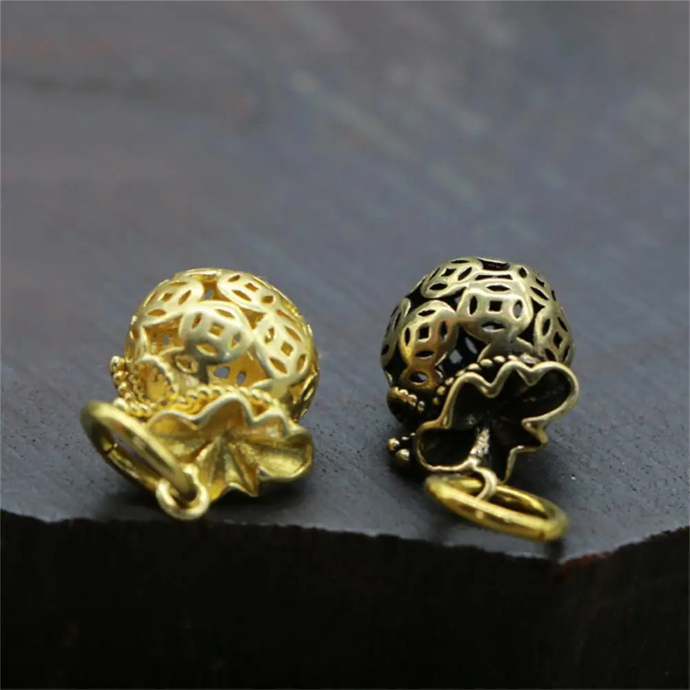 Eye-catching Hanging Charm Smooth Curves Brass Money DIY Craft Bag Keychain Pendant for Home
Eye-catching Hanging Charm Smooth Curves Brass Money DIY Craft Bag Keychain Pendant for Home