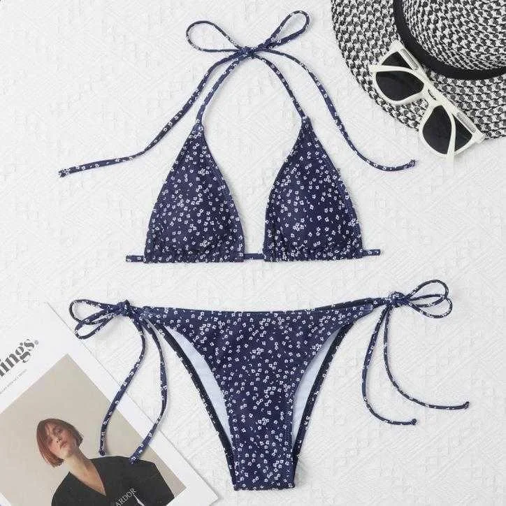 Lace Up Bikini Sexy Split Halter Beach Contrast Color Wholesale 
Lace Up Bikini Sexy Split Halter Beach Contrast Color Wholesale