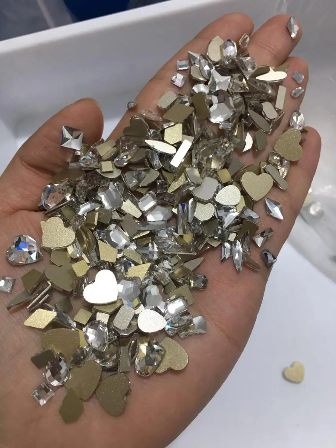 100Pcs Mix Nail Glass Rhinestones Jewelry Flat-back Over 10 Shape Flat-Back Dimond Crystal Ab Horse Eye Teardrop Diamond
100Pcs Mix Nail Glass Rhinestones Jewelry Flat-back Over 10 Shape Flat-Back Dimond Crystal Ab Horse Eye Teardrop Diamond
