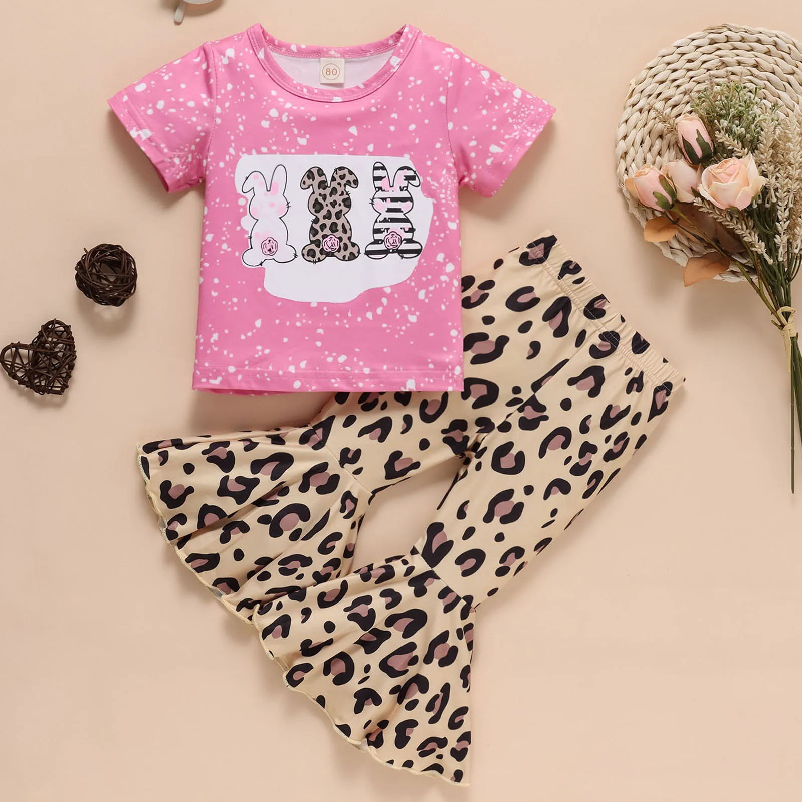 9M-5Y Toddler Baby Kids Girls Clothes Sets 2022 Summer Leopard Print Flared Pants+Rabbit Print T-Shirt Top Two Piece Sets Outfit
9M-5Y Toddler Baby Kids Girls Clothes Sets 2022 Summer Leopard Print Flared Pants+Rabbit Print T-Shirt Top Two Piece Sets Outfit