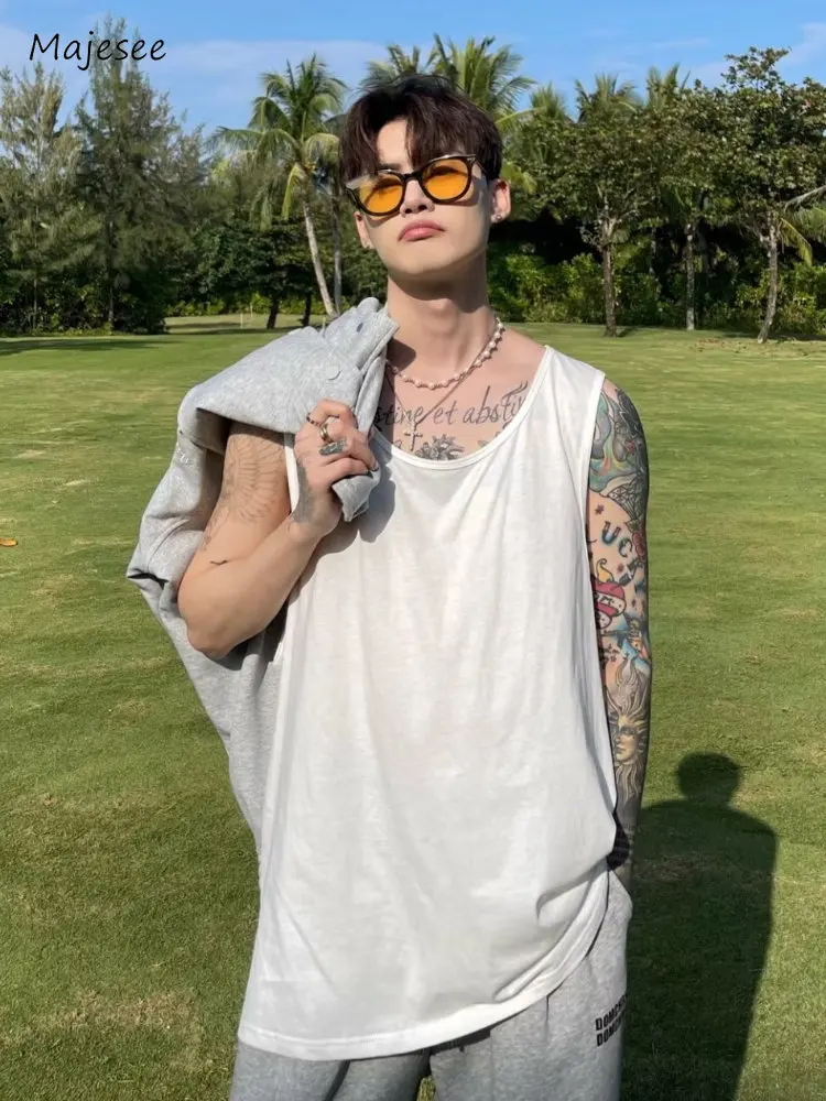 Solid Tanks Men Summer Harajuku Chic American Retro All-match Loose Basic Soft Sleeveless Streetwear Fashion Male Clothing New
Solid Tanks Men Summer Harajuku Chic American Retro All-match Loose Basic Soft Sleeveless Streetwear Fashion Male Clothing New