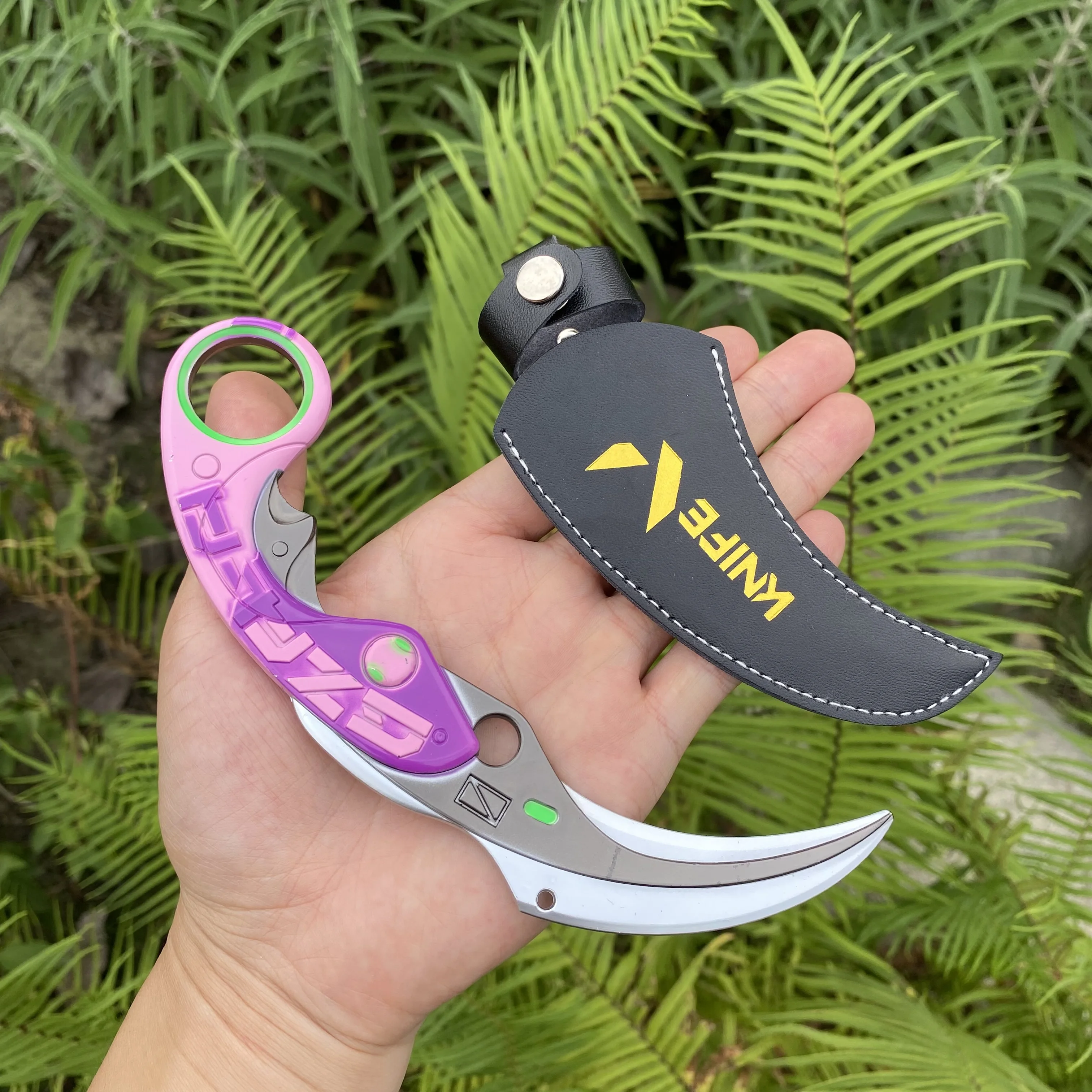 

Valorant Metal Velocity Karambit Toy Blunt Blade High-quality Alloy Game Miniwarrior Knife Tiny Replica Cosplay Props