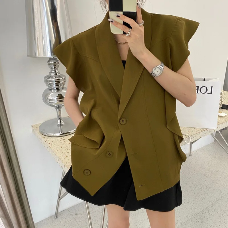 Ruffles Women Blazer Vests Summer Fashion Solid Notched Collar Single Breasted Female Waistcoat Casual Gilet Femme Tops
Ruffles Women Blazer Vests Summer Fashion Solid Notched Collar Single Breasted Female Waistcoat Casual Gilet Femme Tops