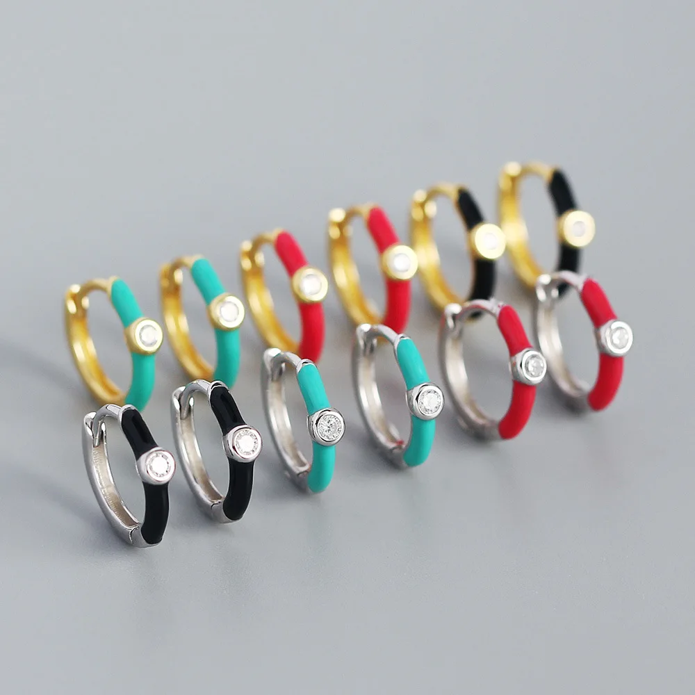 Женские серьги-гвоздики из серебра 925 пробы с эмалью
Женские серьги-гвоздики из серебра 925 пробы с эмалью