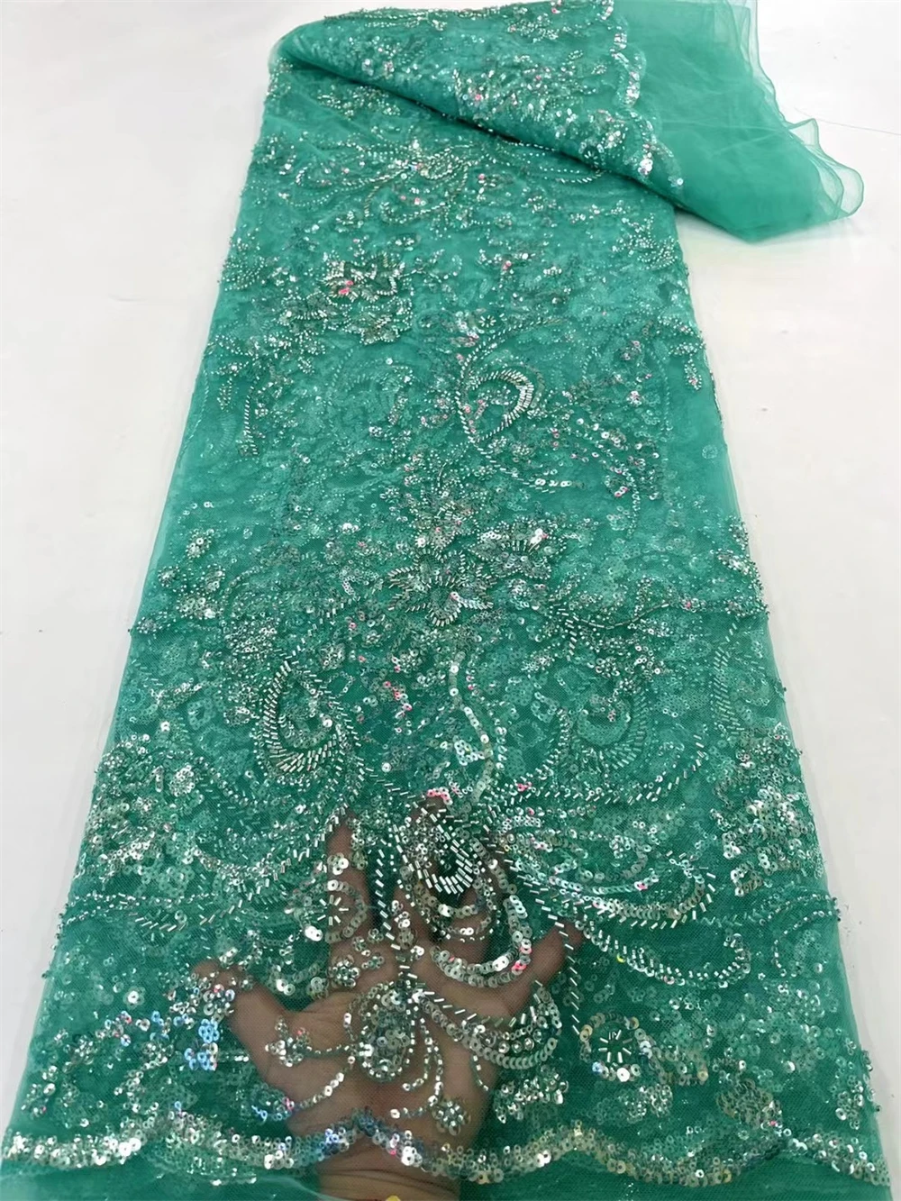 PGC Handmade Beaded Lace African Lace Fabric 2022 High Quality Embroidery Sequins French Nigerian Lace Fabrics For Sewing XC011
PGC Handmade Beaded Lace African Lace Fabric 2022 High Quality Embroidery Sequins French Nigerian Lace Fabrics For Sewing XC011