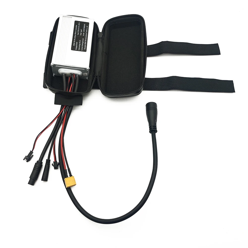 Electric Cycling Controller Bag Waterproof Storage Bag 17.5x8x5.5cm E-Bike Battery Case Pack Replacement Parts
Electric Cycling Controller Bag Waterproof Storage Bag 17.5x8x5.5cm E-Bike Battery Case Pack Replacement Parts