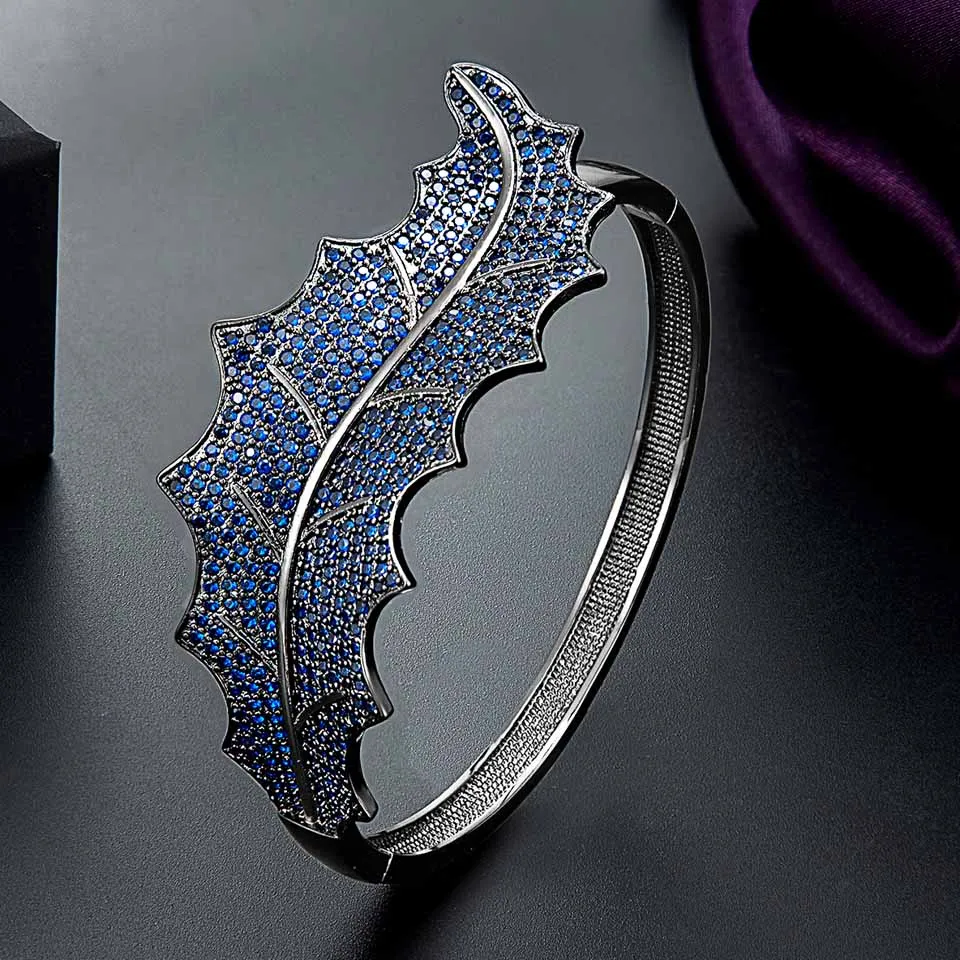 Zlxgirl Trendy big Leaf shape Bangle Cuff For Women Wedding Blue Cubic Zircon Crystal bridal bangle& bracelet bijoux free bags
Zlxgirl Trendy big Leaf shape Bangle Cuff For Women Wedding Blue Cubic Zircon Crystal bridal bangle& bracelet bijoux free bags