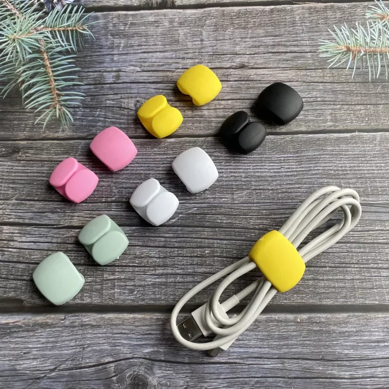 Cable Winder Fashion Simple Round Clip USB Charger Holder Desk Tidy Organiser Wire Cord Lead for Desktop Cable Fixed
Cable Winder Fashion Simple Round Clip USB Charger Holder Desk Tidy Organiser Wire Cord Lead for Desktop Cable Fixed
