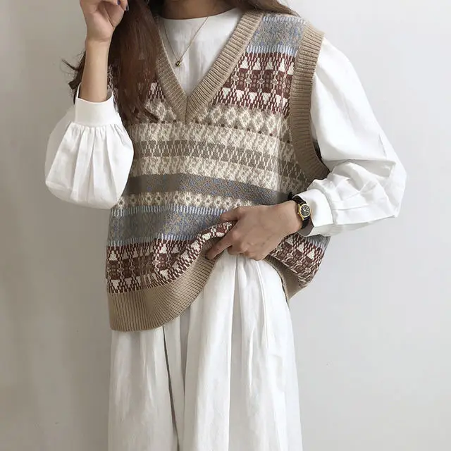Vintage Vest Sweater Women Sleeveless Pullover Elasticity Sweater V-neck Knitted Loose Female Casual Oversized Knitted Vest 2021
Vintage Vest Sweater Women Sleeveless Pullover Elasticity Sweater V-neck Knitted Loose Female Casual Oversized Knitted Vest 2021