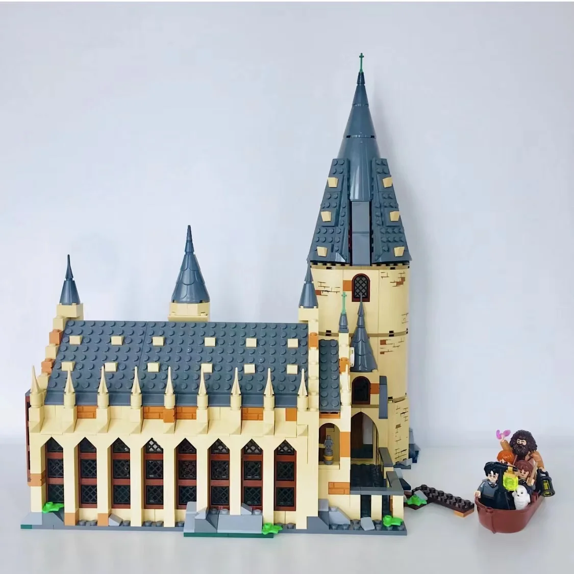 

Детский конструктор «замок с большим залом», совместимый с 75954 моделями «сделай сам», кирпичи, детская игрушка, подарок на день рождения и Рождество