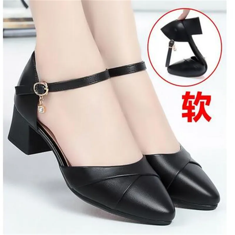 Women Classic Beige Square Heel Shoes for Party Ladies Classic Black Pu Leather Night Club Pumps Sapato Feminino C57622
Women Classic Beige Square Heel Shoes for Party Ladies Classic Black Pu Leather Night Club Pumps Sapato Feminino C57622