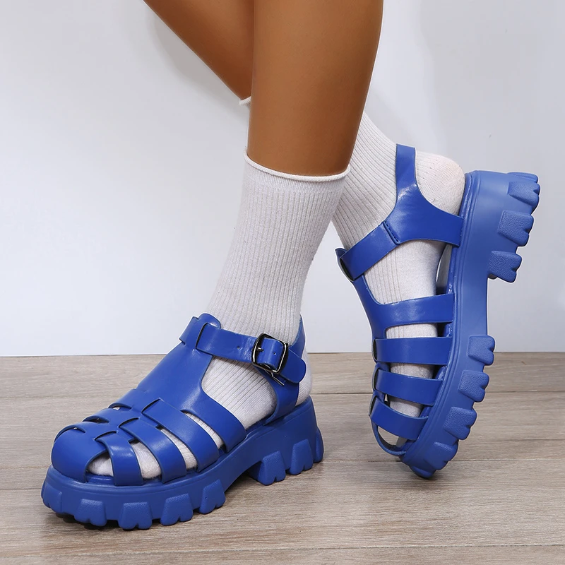 New Women's Sandals Hollow Thick-soled Women's Shoes Women's Buckle Straps 2022 Fashion Women's Sandals Solid Color Thick Heel
New Women's Sandals Hollow Thick-soled Women's Shoes Women's Buckle Straps 2022 Fashion Women's Sandals Solid Color Thick Heel