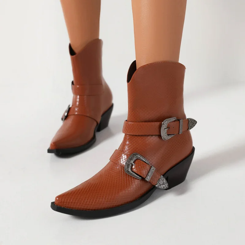 Women's Boots Autumn and Winter New Style Fashion Pointed Toe Belt Buckle Street Style Chelsea Boots high 5cm plus size 35-46
Women's Boots Autumn and Winter New Style Fashion Pointed Toe Belt Buckle Street Style Chelsea Boots high 5cm plus size 35-46