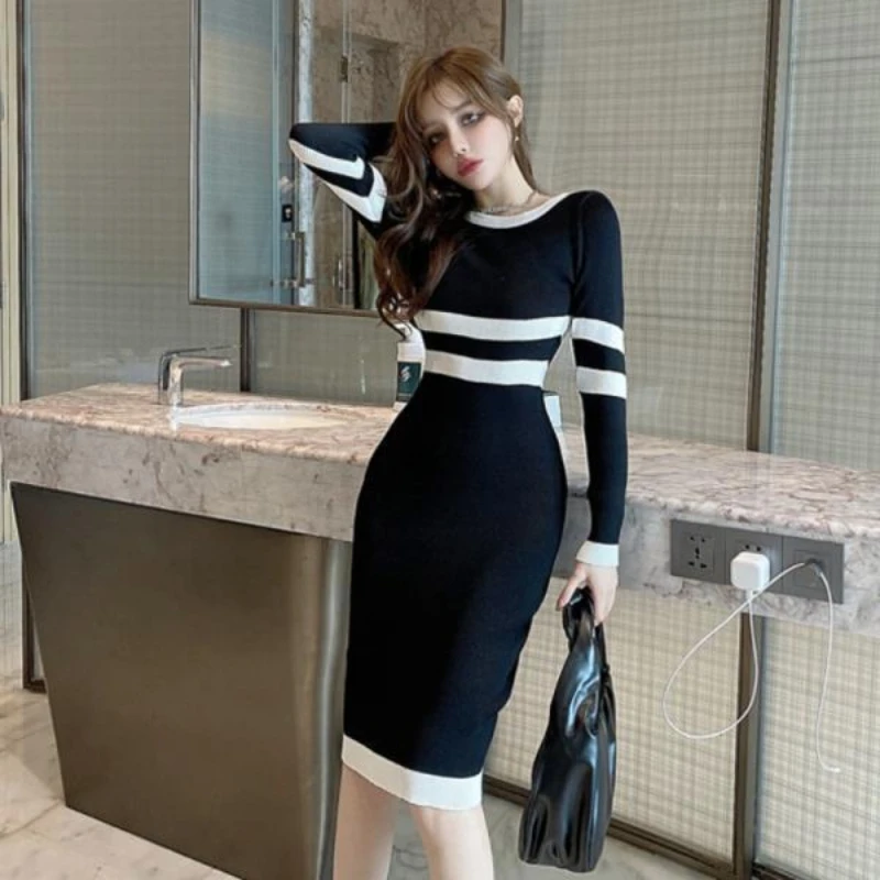 Autumn and Winter New Fashion Sexy Women's Dress Party Club Long-sleeved Color-blocking Waist Mid-length Skirt Knitted Hip Dress
Autumn and Winter New Fashion Sexy Women's Dress Party Club Long-sleeved Color-blocking Waist Mid-length Skirt Knitted Hip Dress