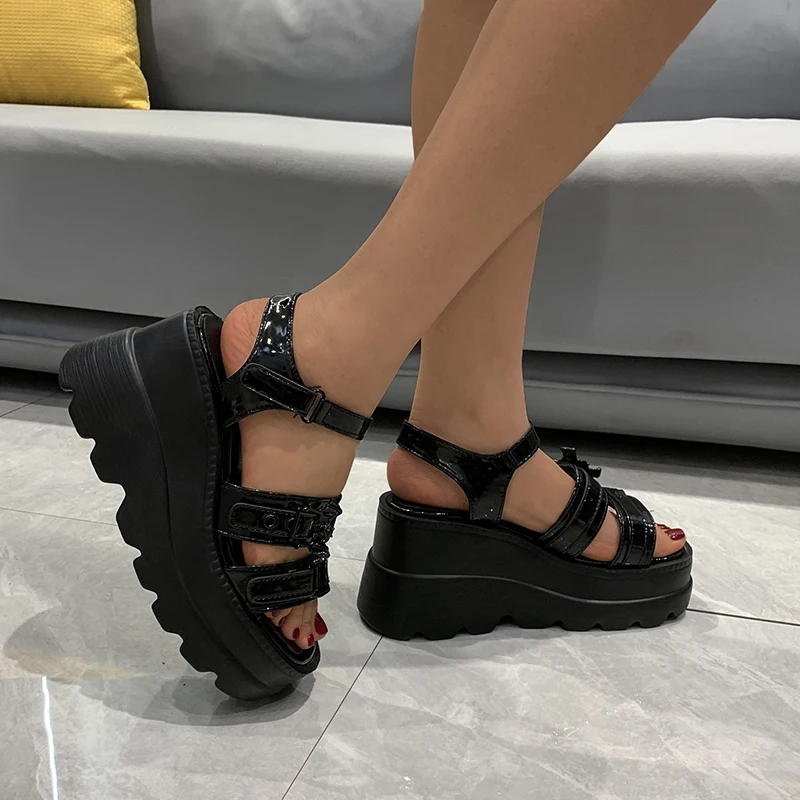 Women's Sandals 2022 Summer Women's Platform Wedge Sandals Fashion and Comfortable Plus Size Women's Shoes Luxury Women's Shoes
Women's Sandals 2022 Summer Women's Platform Wedge Sandals Fashion and Comfortable Plus Size Women's Shoes Luxury Women's Shoes