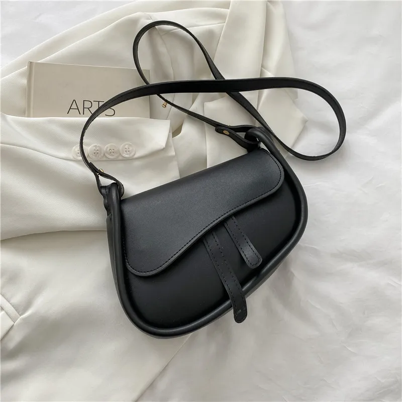 Fashion Saddle Bag New Small Shoulder Bags For Women High Quality Solid PU Leather Crossbody Female Luxury Messenger Bag
Fashion Saddle Bag New Small Shoulder Bags For Women High Quality Solid PU Leather Crossbody Female Luxury Messenger Bag