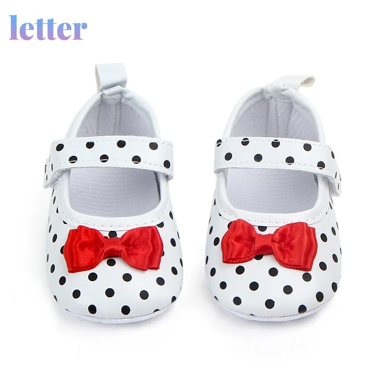 Baby Girl Shoes Toddler Infant Anti-slip Polka Dot PU First Walkers Shoes Kids Footwear Shoes Girls New
Baby Girl Shoes Toddler Infant Anti-slip Polka Dot PU First Walkers Shoes Kids Footwear Shoes Girls New