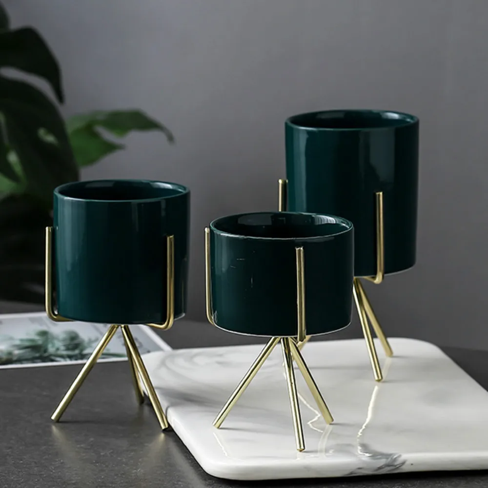 1 Piece Dark Green Ceramic Vase Nordic Minimalism Style Iron Display Rack Landscape Shelf Flower Plant Pot Home Decor
1 Piece Dark Green Ceramic Vase Nordic Minimalism Style Iron Display Rack Landscape Shelf Flower Plant Pot Home Decor
