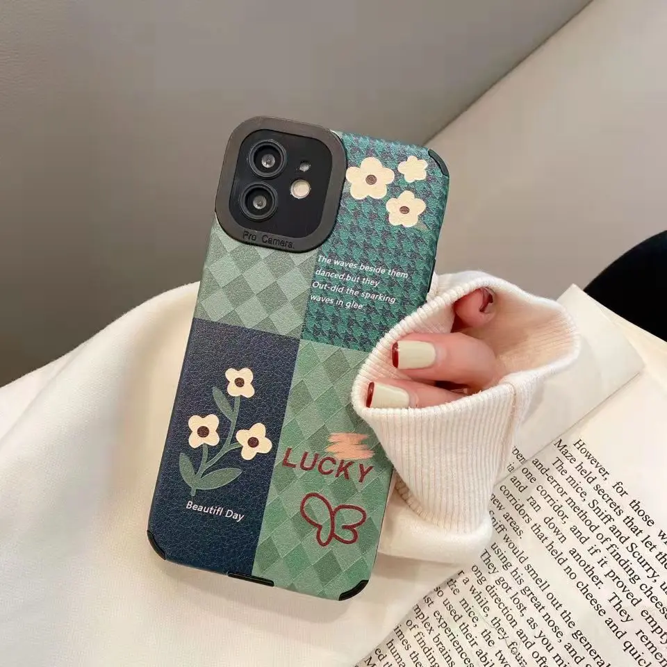 Flowers lozenge checkerboard Phone case for iphone 11 14 pro max 13 mini 12 shockproof cover for iphone xr xs x 7 plus 8 6 shell
Flowers lozenge checkerboard Phone case for iphone 11 14 pro max 13 mini 12 shockproof cover for iphone xr xs x 7 plus 8 6 shell
