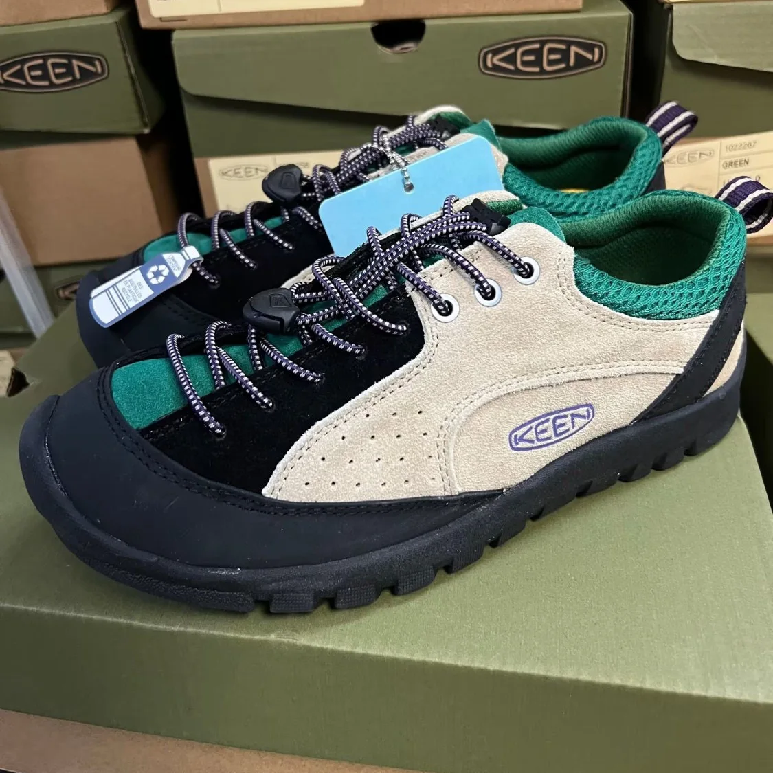 2023 New all-match casual shoes outdoor camping travel hiking shoes hiking shoes men and women the same style ultra-thin
2023 New all-match casual shoes outdoor camping travel hiking shoes hiking shoes men and women the same style ultra-thin