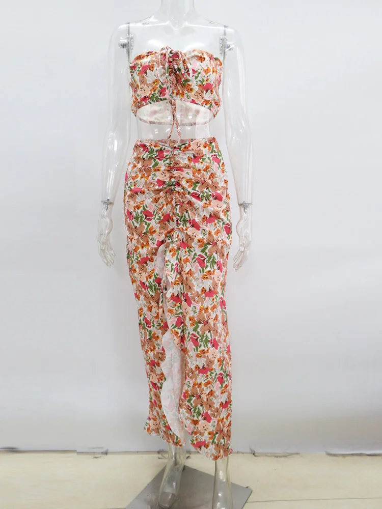 Bohemian Off Shoulder Floral Print Smocked Ruffle Maxi Skirt Two-Piece Set Summer Tied Vacation Outfits Beach Dresses
Bohemian Off Shoulder Floral Print Smocked Ruffle Maxi Skirt Two-Piece Set Summer Tied Vacation Outfits Beach Dresses
