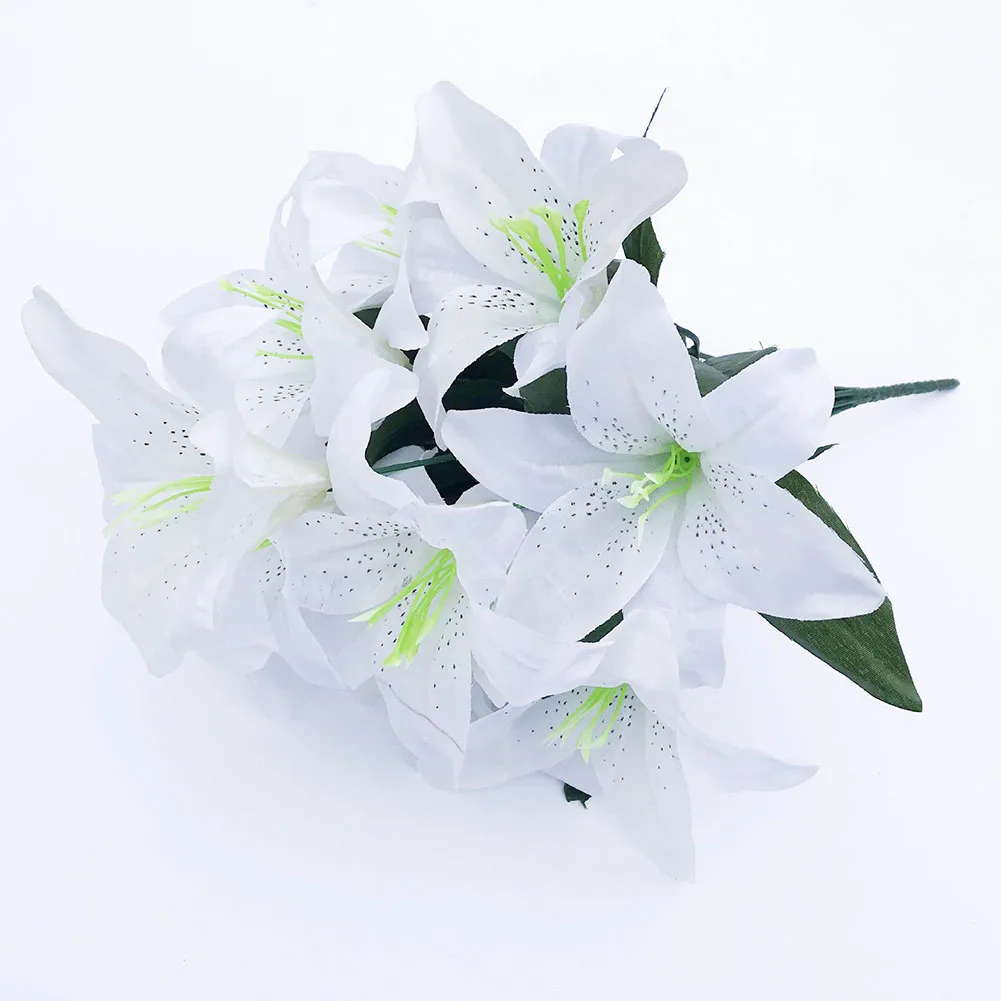 1bunch Artificial Lily Flower 10 Heads Artificial Fake Lily Silk Flowers Bunch Home Wedding Party Garden Decor
1bunch Artificial Lily Flower 10 Heads Artificial Fake Lily Silk Flowers Bunch Home Wedding Party Garden Decor