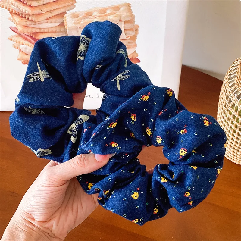 Autumn and Winter New Painted Printed Butterfly Flower Denim Large Intestine Hair Ring Sweet Headband Hair Accessories Women
Autumn and Winter New Painted Printed Butterfly Flower Denim Large Intestine Hair Ring Sweet Headband Hair Accessories Women