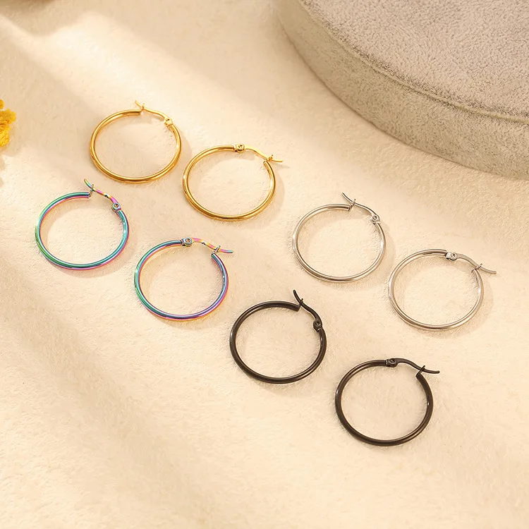 Fashion Gold Stainless Steel Earings Titanium Color-preserving Long-lasting Round Ear Buckle Simple Trend Earrings
Fashion Gold Stainless Steel Earings Titanium Color-preserving Long-lasting Round Ear Buckle Simple Trend Earrings