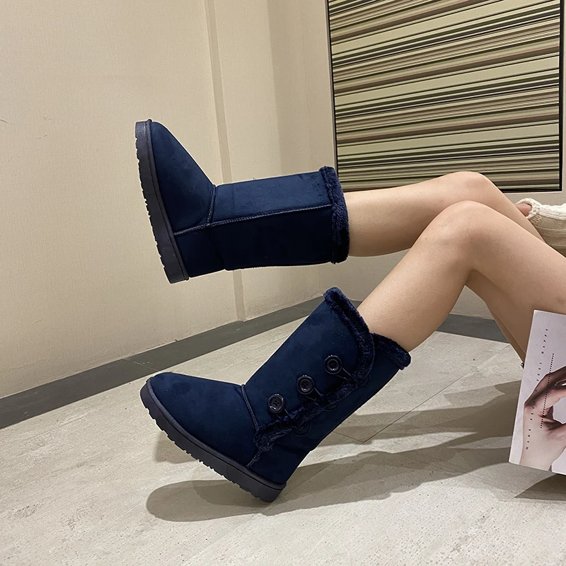 Сапоги зимние женские с тремя пуговицами, высокие, теплые 
Сапоги зимние женские с тремя пуговицами, высокие, теплые