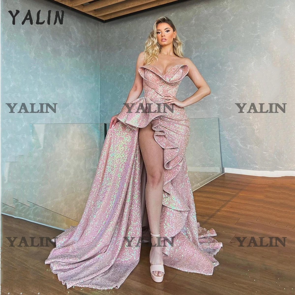YALIN Glitter Strapless High Slit Ruffles Mermaid Dress Sweep Train Sequined Party Dress Backless vestidos elegantes para mujer 
YALIN Glitter Strapless High Slit Ruffles Mermaid Dress Sweep Train Sequined Party Dress Backless vestidos elegantes para mujer