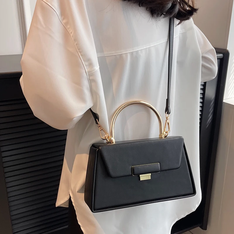 Luxury Pu Leather Women Metel Handle Handbags High Quality Ladies Small Shoulder Box Bag Fashion Female Crossbody Bags for Women
Luxury Pu Leather Women Metel Handle Handbags High Quality Ladies Small Shoulder Box Bag Fashion Female Crossbody Bags for Women