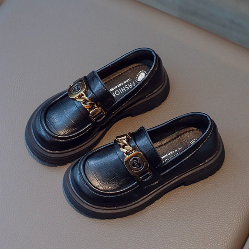 2023 New Girl Solid Black Leather Shoes Children Soft Breathable Mary Jane Metal Chain Kid Fashion Casual School Slip-on Loafers
2023 New Girl Solid Black Leather Shoes Children Soft Breathable Mary Jane Metal Chain Kid Fashion Casual School Slip-on Loafers