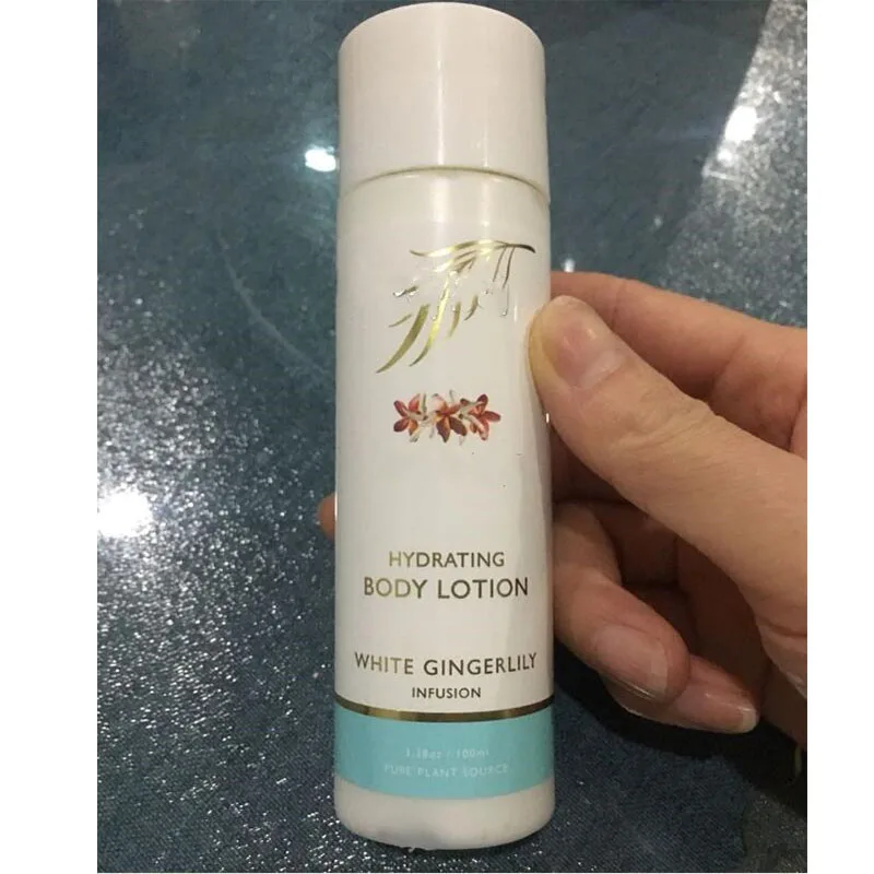 Pure Natural Coconut Milk Moisturizing body milk100ml White Ginger Flower Flavor taste
Pure Natural Coconut Milk Moisturizing body milk100ml White Ginger Flower Flavor taste
