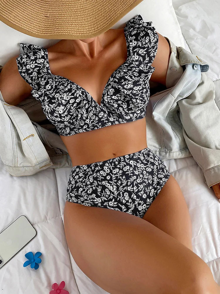 2022 Fashion Pleated Ruffled Swimsuit Sexy Women's Low Cut Floral Two Piece Bikini Brazilian Push Up Backless Party Swimsuit
2022 Fashion Pleated Ruffled Swimsuit Sexy Women's Low Cut Floral Two Piece Bikini Brazilian Push Up Backless Party Swimsuit
