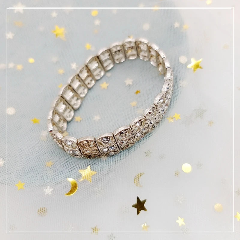 Fashion Roman Style Crystal Silver Bracelet Women's Accessories Personalized Elastic Women's Fashion Simple Couple's Bracelet
Fashion Roman Style Crystal Silver Bracelet Women's Accessories Personalized Elastic Women's Fashion Simple Couple's Bracelet
