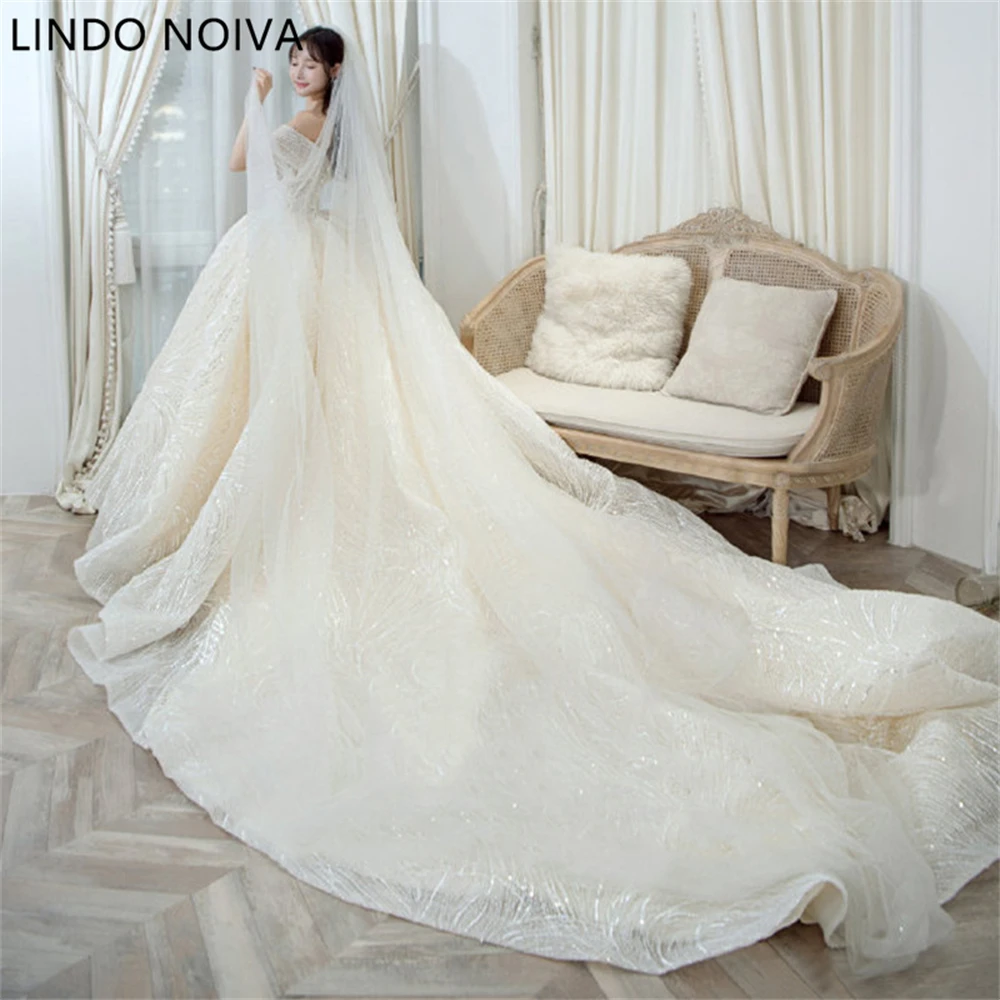 2023 Luxury Sequins Wedding Dress Classic Boat Neck Bridal Gown Off The Shoulder Vestido De Noiva Robe De Mariee Customize
2023 Luxury Sequins Wedding Dress Classic Boat Neck Bridal Gown Off The Shoulder Vestido De Noiva Robe De Mariee Customize