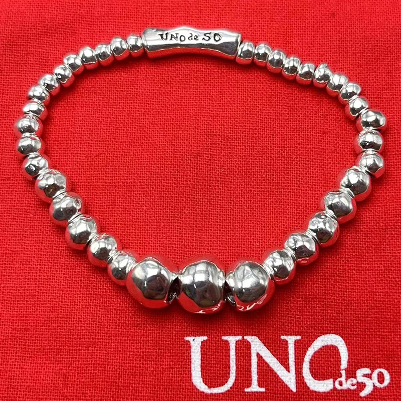 Новинка 2023 г., unode 50, популярный в Европе и Америке, креативный простой и оригинальный браслет, Женская романтическая Подарочная сумка для ювелирных изделий
Новинка 2023 г., unode 50, популярный в Европе и Америке, креативный простой и оригинальный браслет, Женская романтическая Подарочная сумка для ювелирных изделий