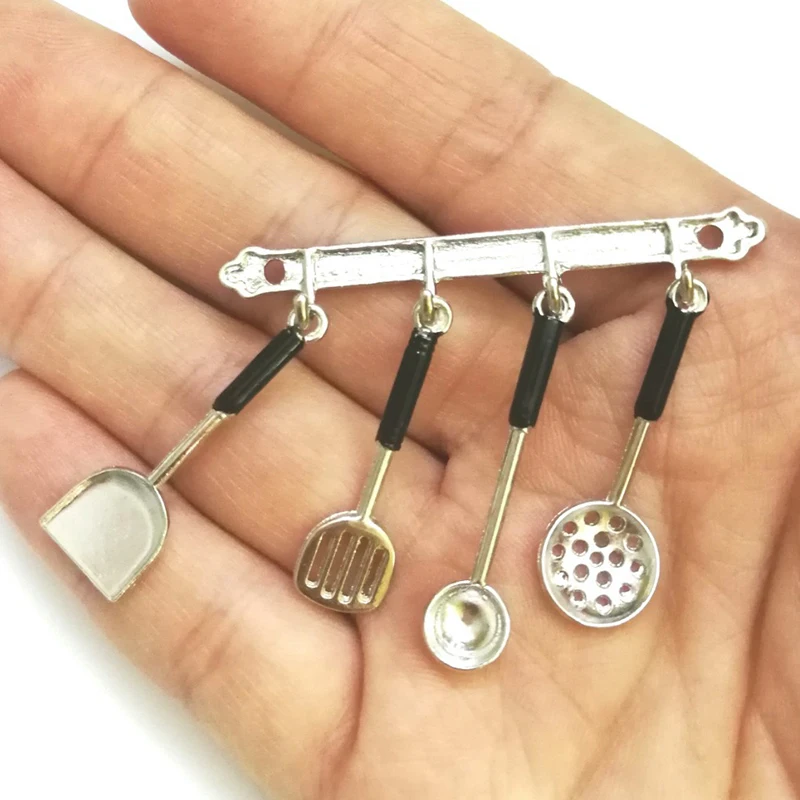 1/12 Miniature Mini Shovel Soup Spoon Storage Holder For Dollhouse Accessories
1/12 Miniature Mini Shovel Soup Spoon Storage Holder For Dollhouse Accessories