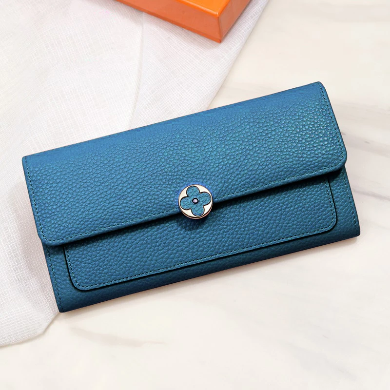 Ladies Long Card Purse 2023 New change purse leather long wallet multi-functional high-grade sense of large capacity niche
Ladies Long Card Purse 2023 New change purse leather long wallet multi-functional high-grade sense of large capacity niche