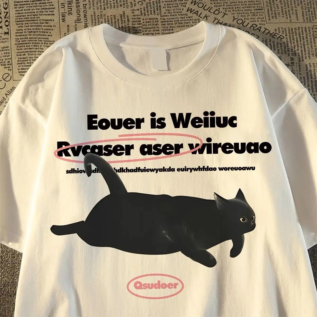 American retro cat print round neck short-sleeved men and women loose casual couple outfit Hong Kong style half-sleeved top
American retro cat print round neck short-sleeved men and women loose casual couple outfit Hong Kong style half-sleeved top