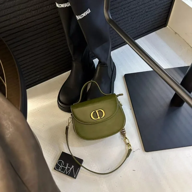 2023 Women Luxury Brand Genuine Leather Crossbody Shoulder Bags Ladies Bamboo Joint Handbags Female Top Handle Totes For Party
2023 Women Luxury Brand Genuine Leather Crossbody Shoulder Bags Ladies Bamboo Joint Handbags Female Top Handle Totes For Party