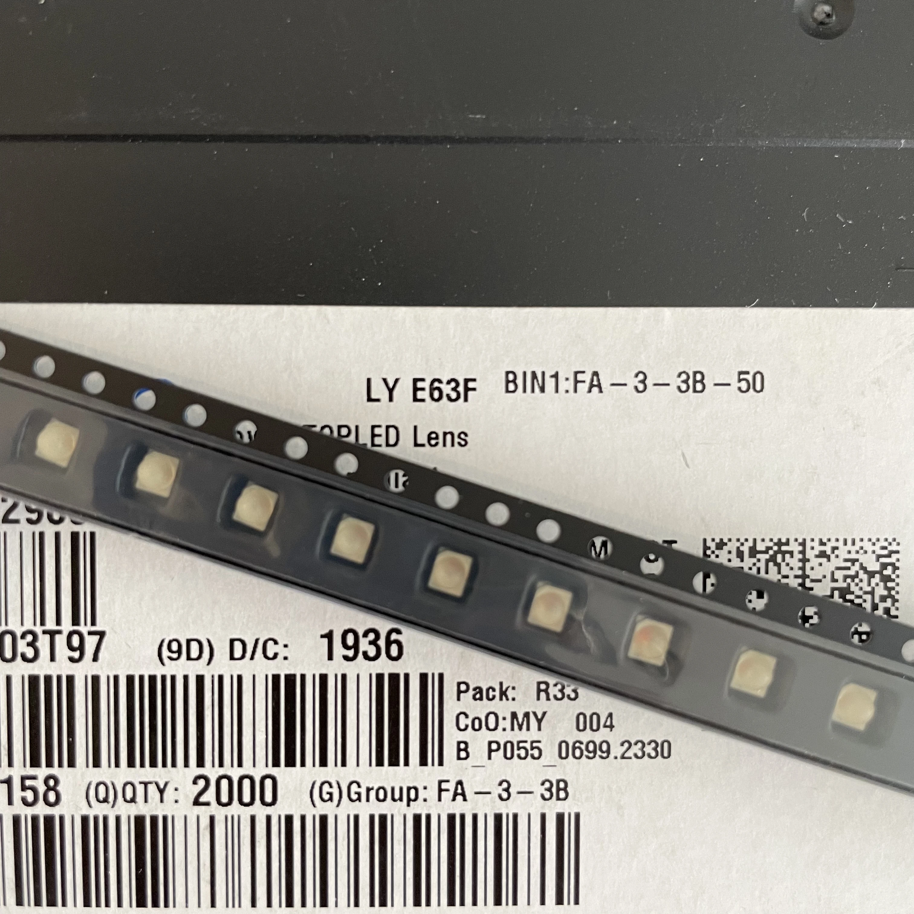 10PCS LY E63F 3528 YELLOW SMD LED PLCC-4 with LENS 50mA 2.15V Viewing Angle: 30 LYE63F
10PCS LY E63F 3528 YELLOW SMD LED PLCC-4 with LENS 50mA 2.15V Viewing Angle: 30 LYE63F