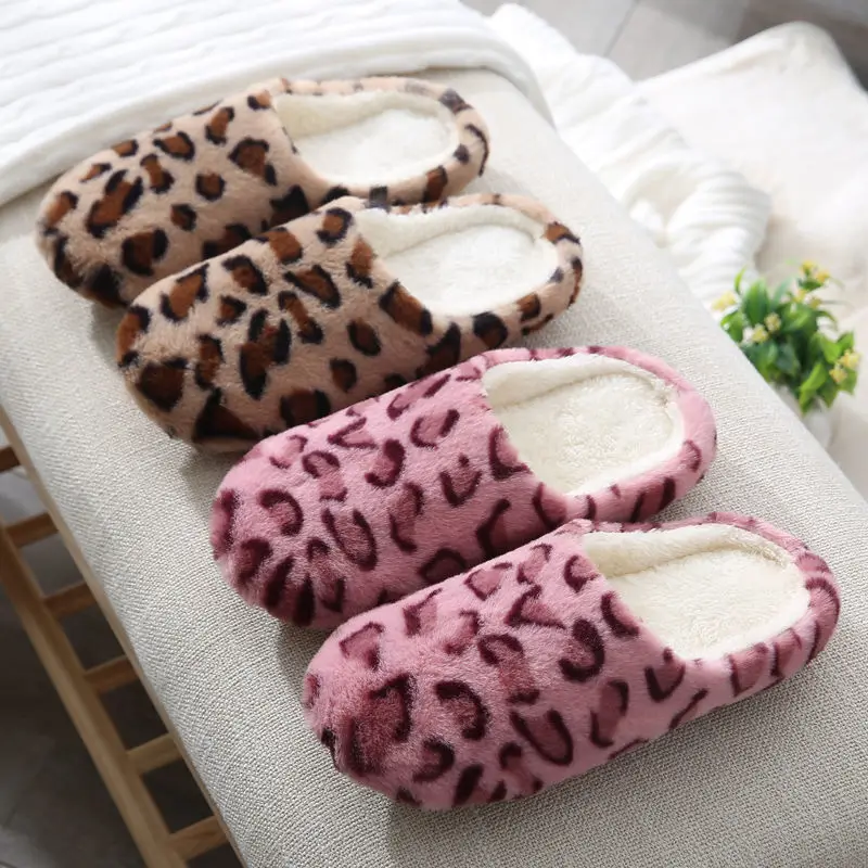 New rabbit fur leopard print indoor silent soft sole slippers home flooring floor heating Japanese thermal cotton slippers
New rabbit fur leopard print indoor silent soft sole slippers home flooring floor heating Japanese thermal cotton slippers