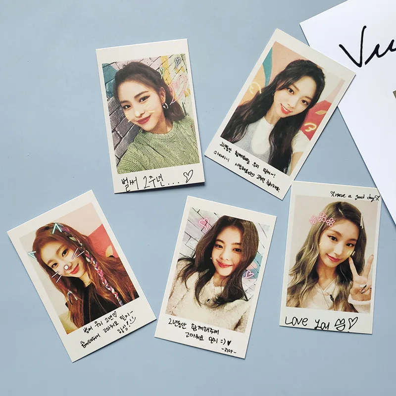 Kpop 5Pcs/Set ITZY New Album Photo Print Cards Poster Picture Fans Gifts Collection Lomo Card Wholesale
Kpop 5Pcs/Set ITZY New Album Photo Print Cards Poster Picture Fans Gifts Collection Lomo Card Wholesale