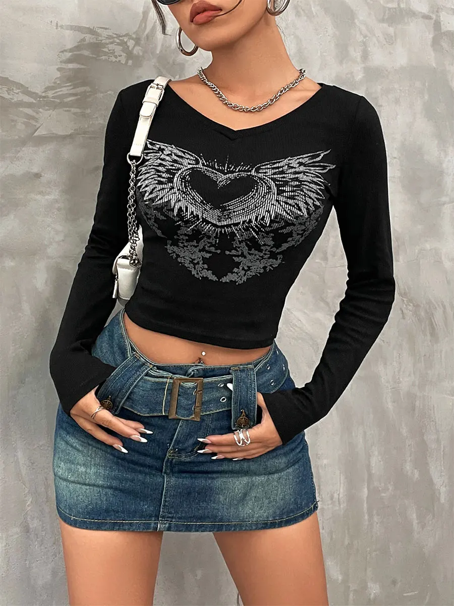 

Y2K Cyber Grunge Gothic T-shirt Heart Wing Graphic Print O Neck Long Sleeve Tee Women Vintage Crop Tops E Girl Skater Emo Tees