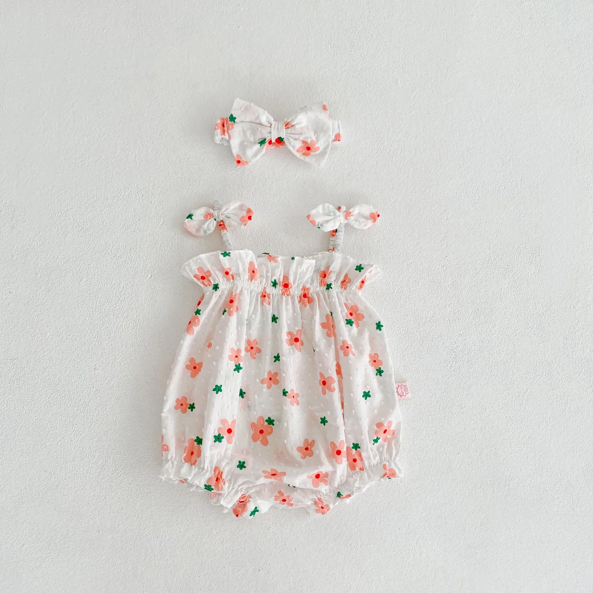2022 Summer Print Newborn Baby Girls Small Fresh Bodysuits Sleeveless Strap Jumpsuits+Headband 2Pcs Outfits
2022 Summer Print Newborn Baby Girls Small Fresh Bodysuits Sleeveless Strap Jumpsuits+Headband 2Pcs Outfits