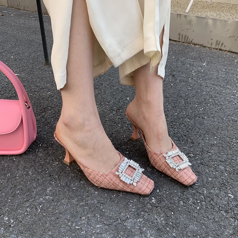 Round Toe Women Slippers 2023 New Arrivals Black White Pink Crystal Rhinestone Thin High Heels Summer Slides Party Pumps 35-39
Round Toe Women Slippers 2023 New Arrivals Black White Pink Crystal Rhinestone Thin High Heels Summer Slides Party Pumps 35-39